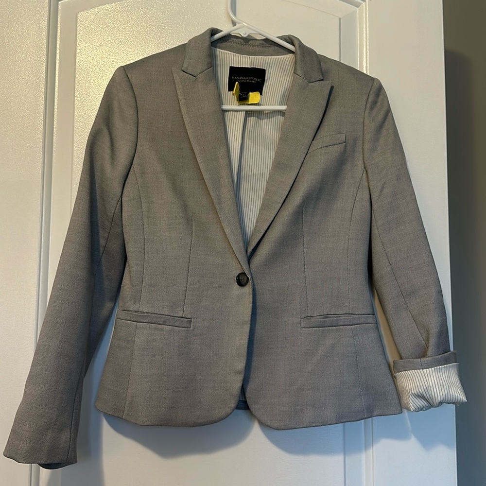 Grey classic Banana Republic Blazer